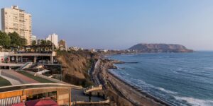 Beneficios de alquilar departamentos frente al mar en Lima